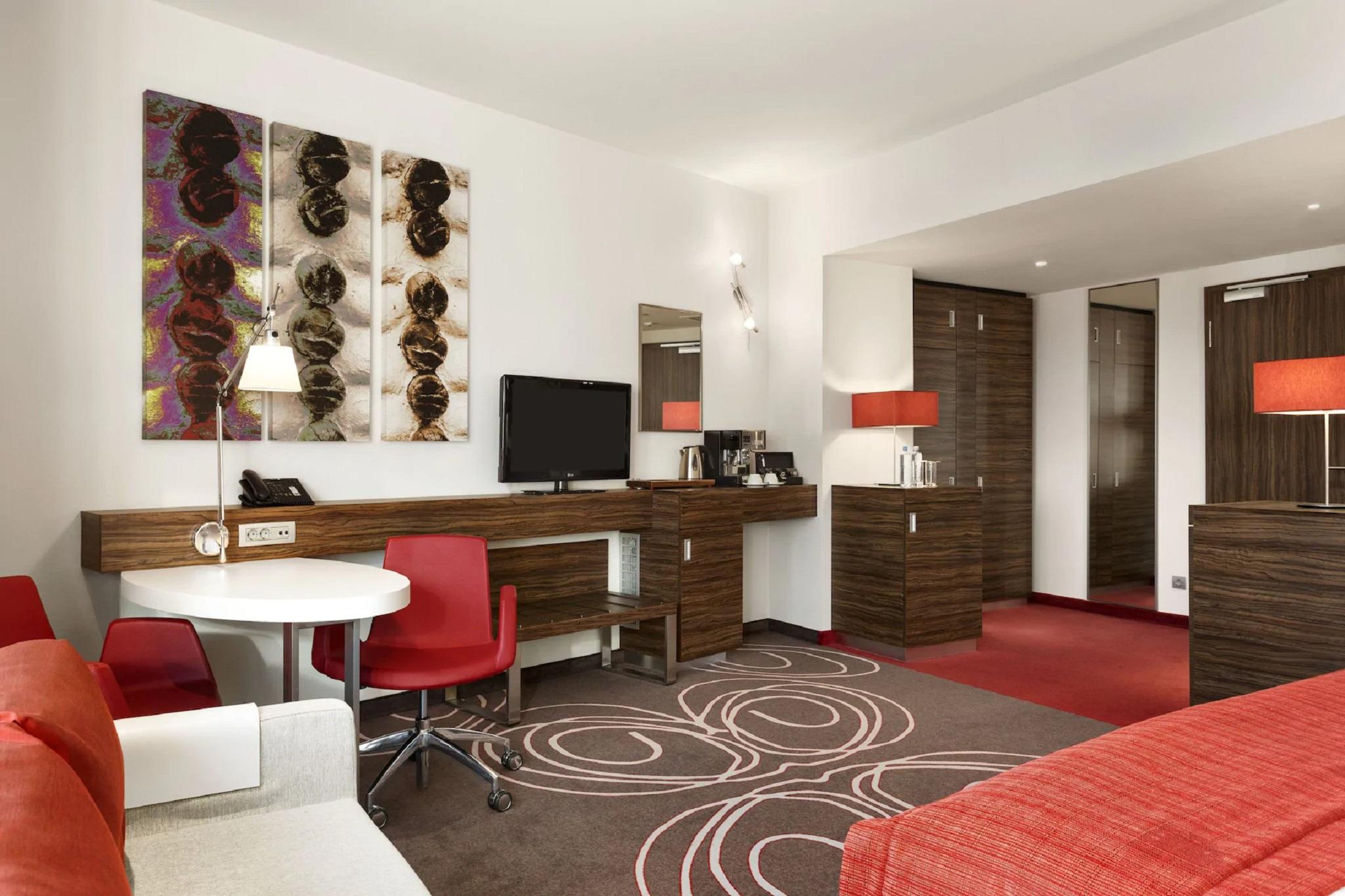 Hotel Ramada Πιτέστι Εξωτερικό φωτογραφία