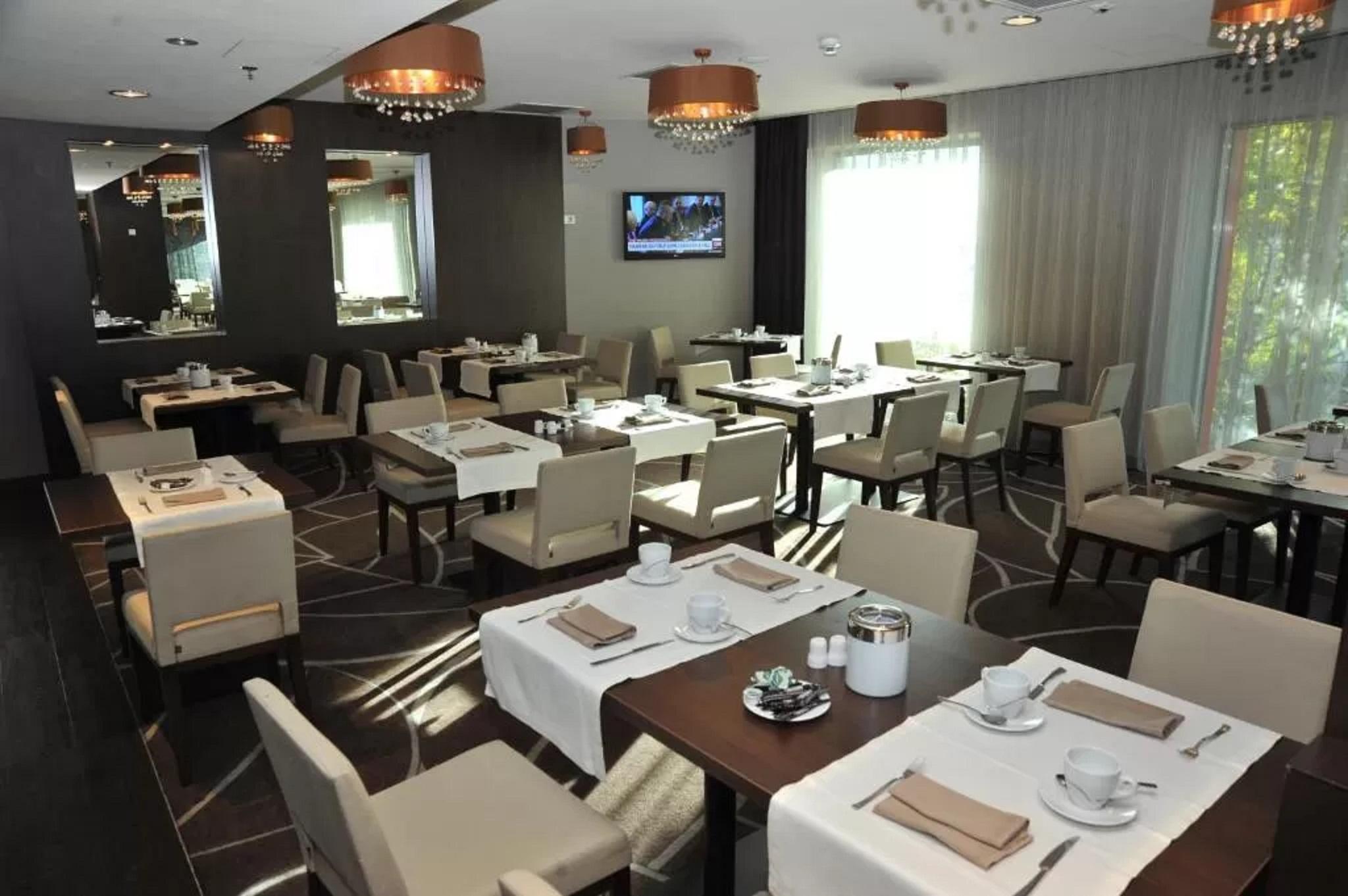 Hotel Ramada Πιτέστι Εξωτερικό φωτογραφία