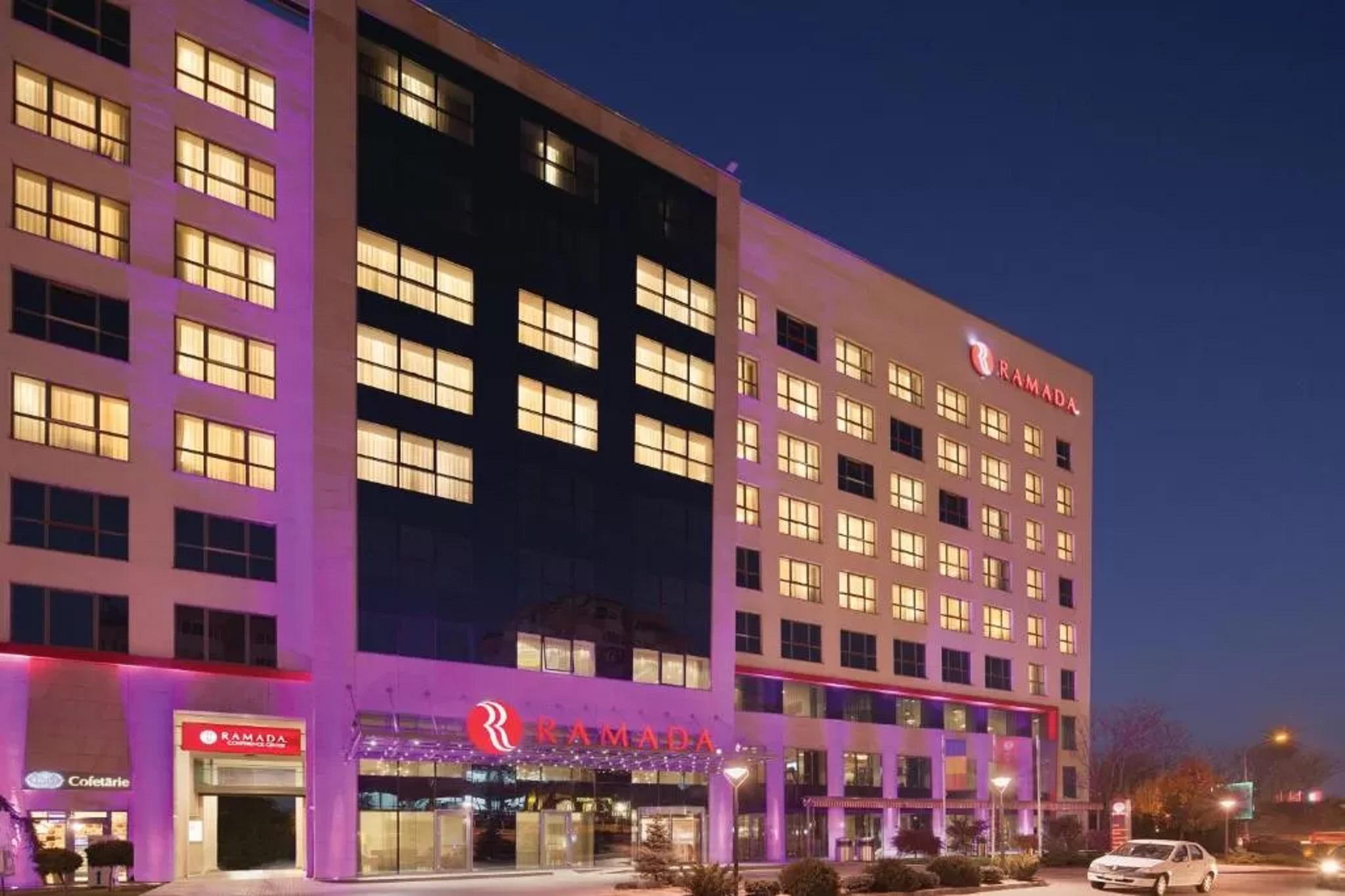 Hotel Ramada Πιτέστι Εξωτερικό φωτογραφία