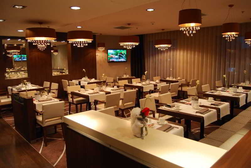 Hotel Ramada Πιτέστι Εξωτερικό φωτογραφία